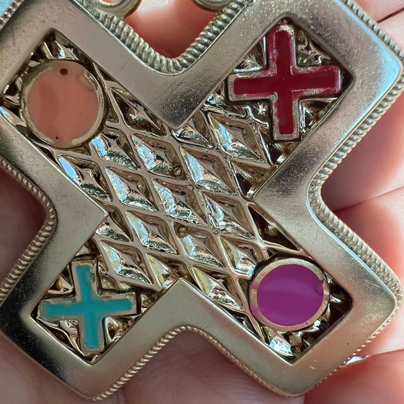 EUC VINTAGE CHANEL CHAIN PENDANT - Picture 5 of 8